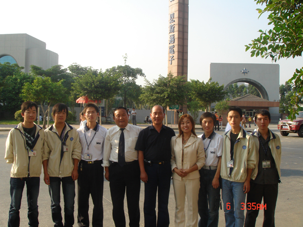 任總回訪(fǎng)安置學(xué)員.JPG