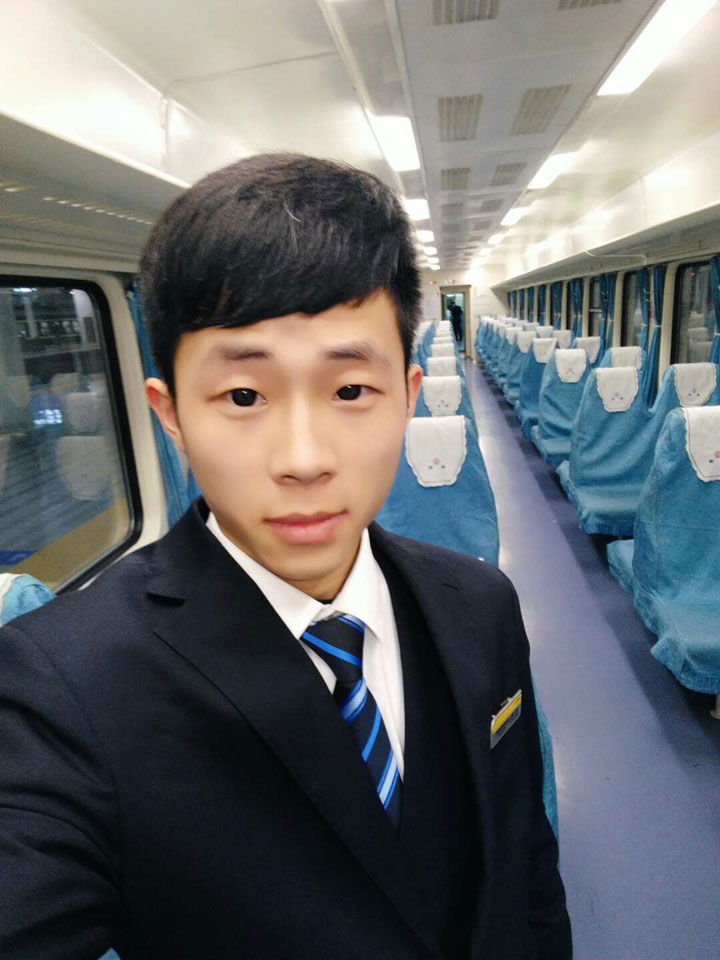 南寧鐵路局就業(yè)學子曹芳