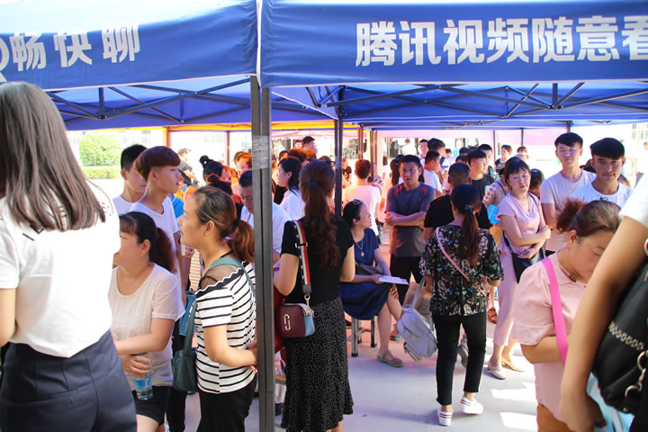 渭南軌道交通運輸學校開學第一天